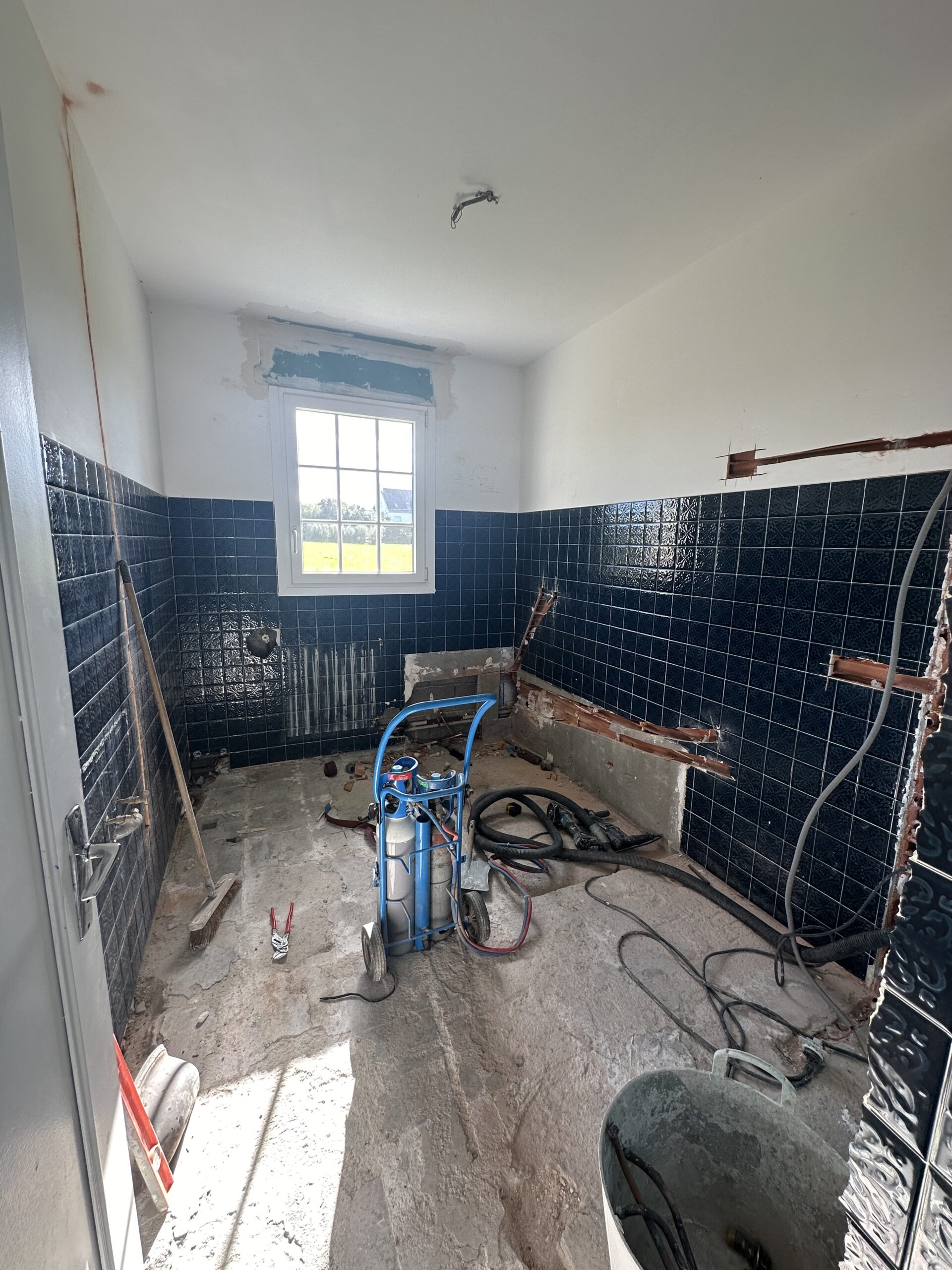 Salle de bain vétuste